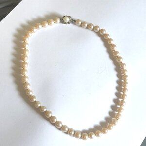 Vintage Marvella Faux Pearl Choker Strand Creamy Champagne Pearl Clasp